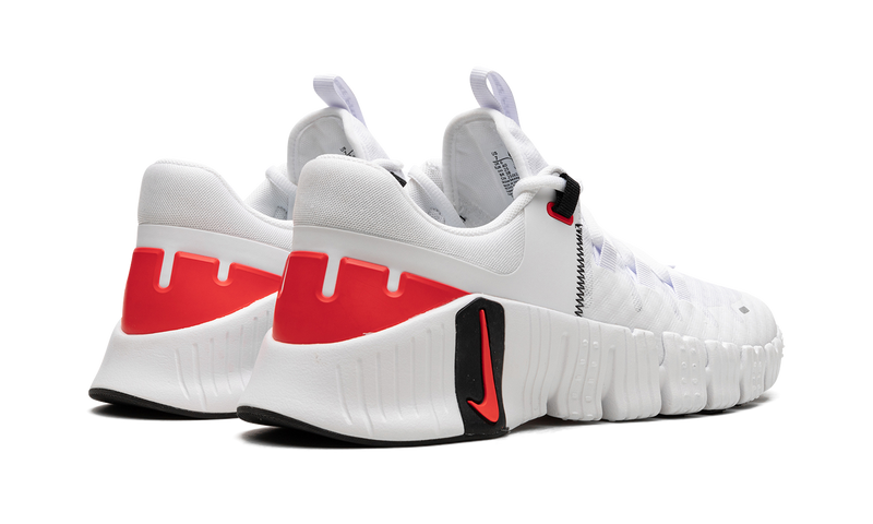 Nike Free Metcon 5 Training Shoe - White/Bright Crimson (DV3949-100)